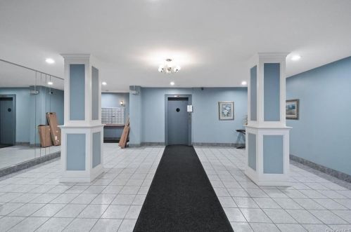 30 Hartsdale Ave, Hartsdale, NY 10530-2741