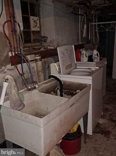 1339 Dekalb St, Norristown PA  19401-3403 exterior