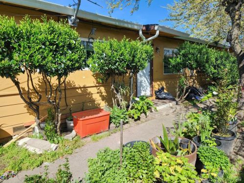 2549 Corby Ave, Santa Rosa, CA 95407-6006