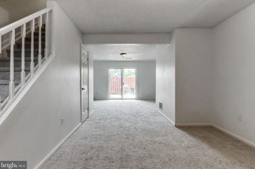 14 Mallard Ct, Charles Town WV  25414-5803 exterior