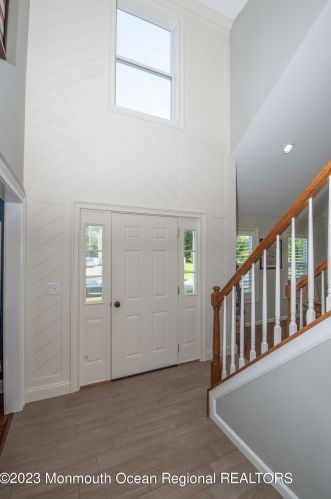 9 Maxim Ct, Jackson Twp NJ 08527-3893 exterior