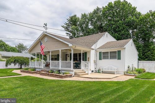 66 Lee Ave, West Deptford, NJ 08096-5510