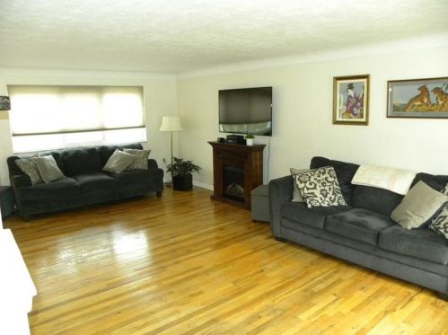 111 Washington Rd, Pittsburgh, PA 15221-4437
