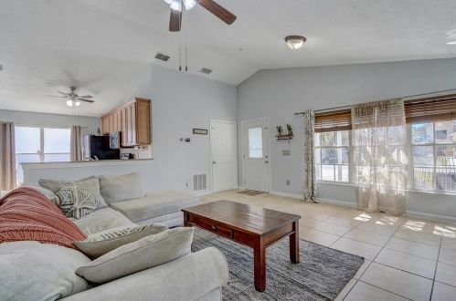 3324 Huntwicke Blvd, Davenport FL  33837-8297 exterior