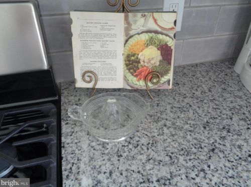 2316 Lexington Ave, Camden NJ  08110-1940 exterior