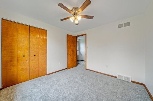 212 Halsey Dr, Mckeesport PA  15132-7510 exterior