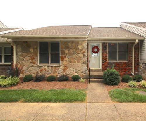 10513 Kovats Ct, Louisville, KY 40223-3459
