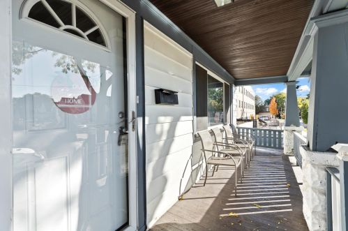 1940 25th St, Milwaukee, WI 53204-3638
