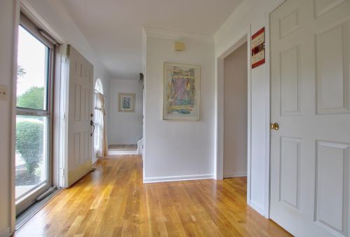 8304 Glenhaven Ct, Cincinnati, OH 45241-1485