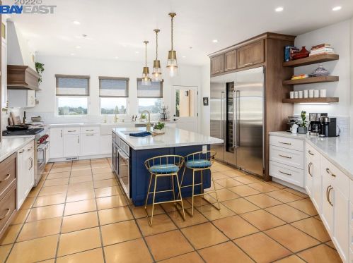 1080 Victorine Rd, Livermore CA  94551-6635 exterior