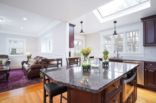 28 Park Ave, Springfield MA 01106-1149 exterior