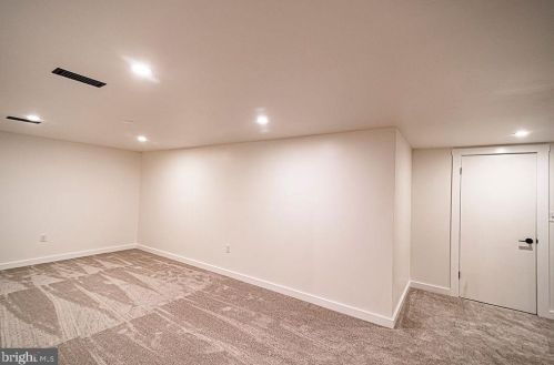 415 Liberty St, Charles Town WV  25414-1827 exterior