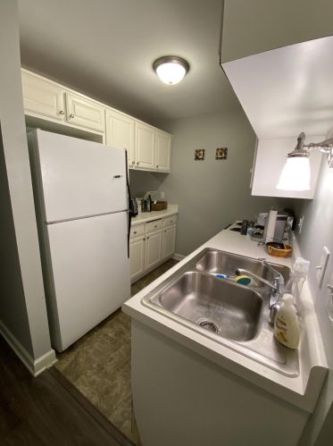 1650 Carriage Ln, Waukesha, WI 53151-1498