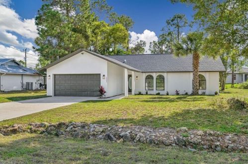 3903 3rd St, Lehigh Acres, FL 33936-2182