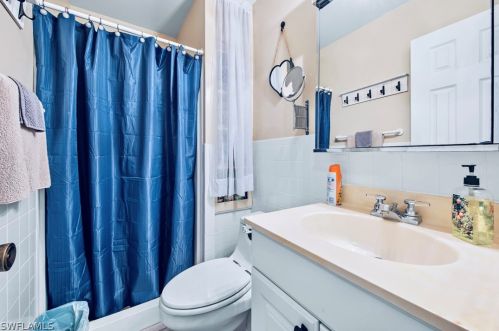 18 Dawn Flower Cir, Lehigh Acres FL 33936-7355 exterior