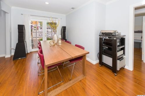 3041 Alabama St, Glendale CA 91214-2703 exterior