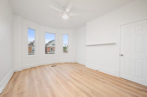 1211 Jancey St, Pittsburgh PA  15206-1146 exterior