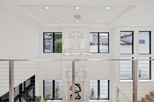 1813 Walnut Ave, Manhattan Beach CA  90266-5018 exterior