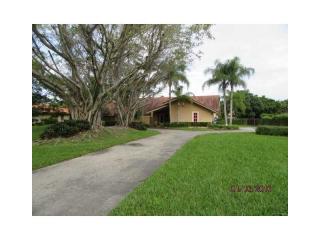 11255 93rd Ct, Miami, FL 33176-4210