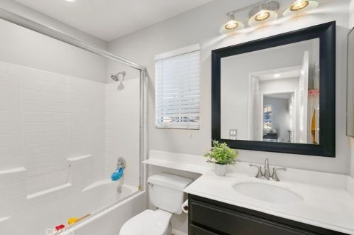 5748 Pinyon Pine Dr, Orange CA  92869-6006 exterior