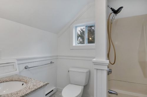 27 Newtown Rd, Sandwich MA  02563-2730 exterior