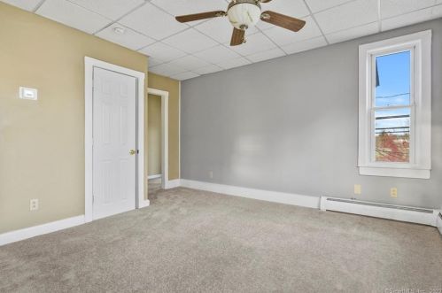 253 School St, Putnam CT  06260-2431 exterior