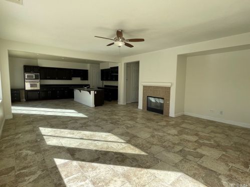 12373 Los Moras Way, Victorville CA  92392-4804 exterior