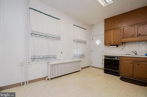 1319 Oak St, Wilmington DE  19805-4340 exterior