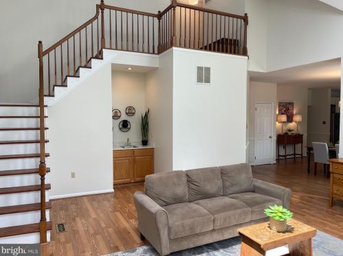 32 Windward Ct, Collegeville PA  19426-2869 exterior