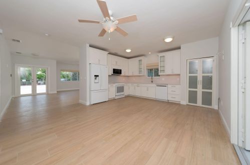 110 Marina Ave, Key Largo FL  33037-4311 exterior