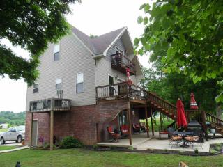 2225 Col James Hardin Rd, Clifton, TN 38425-9188