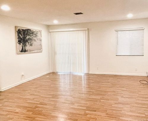 15443 Jasmine St, Victorville, CA 92395-8679