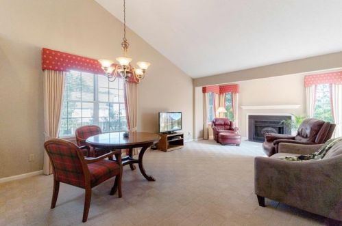 1535 Merion Ln, Oakmont PA  15139-1037 exterior