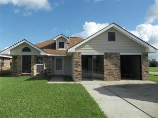5009 Dueling Oaks Ave, Marrero, LA 70072-4956