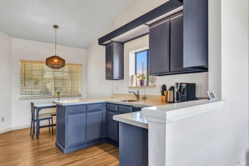 301 Rosemarie Pl, West Pittsburg CA  94565-6705 exterior