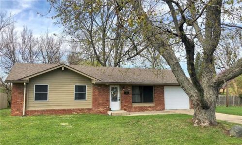 702 Bend Rd, Beech Grove, IN 46107-2523