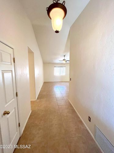9609 Paseo San Rosendo, Tucson, AZ 85747-5005