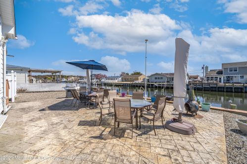 1032 Orlando Dr, Lacey NJ  08731-5510 exterior