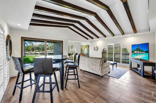 550 Alameda Ct, Marco Island FL  34145-5830 exterior