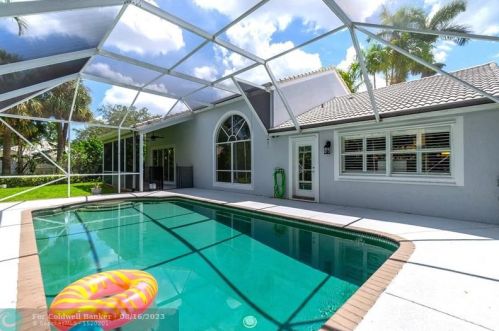 10205 Allamanda Blvd, West Palm Beach, FL 33410-5205