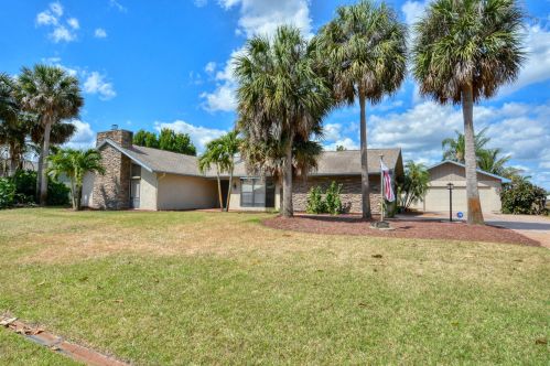 2486 Elston St, Fort Pierce, FL 34952-5567