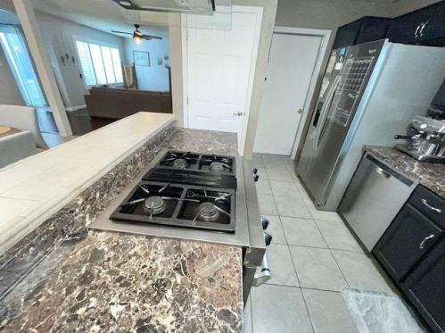 2829 Park Pl, Modesto CA  95350-0243 exterior