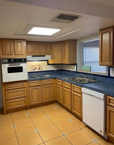 7911 Rottingham Rd, Port Richey FL  34668-2684 exterior