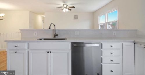 13404 Nickleson Dr, Woodbridge VA  22193-4131 exterior