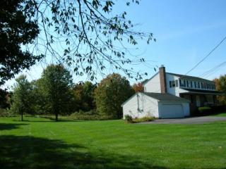 81 Pelham Rd, Salem, NH 03079-2827