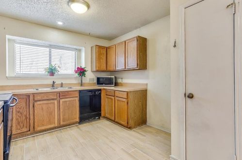 816 Bentle St, Cedar Hill TX 75104-9244 exterior