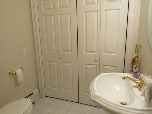 28 Millers Brk Dr, Cumberland RI  02864-6163 exterior