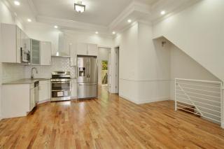 506 Hart St, Brooklyn, NY 11221-2516