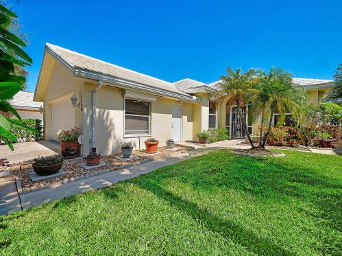 1130 Bear Island Dr, West Palm Beach, FL 33409-2005