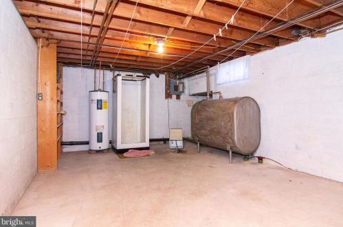 50 Ruel Ave, Hanover PA  17331-3423 exterior